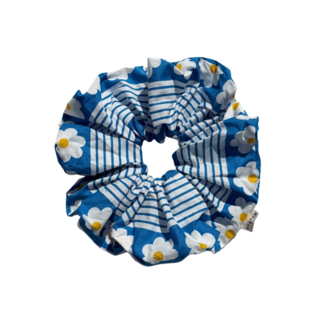 Blue Daisy Scrunchie - Large